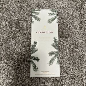 THYMES Frasier Fir Fragrance Diffuser Set 4 oz Pine Bough Design Green Reeds New